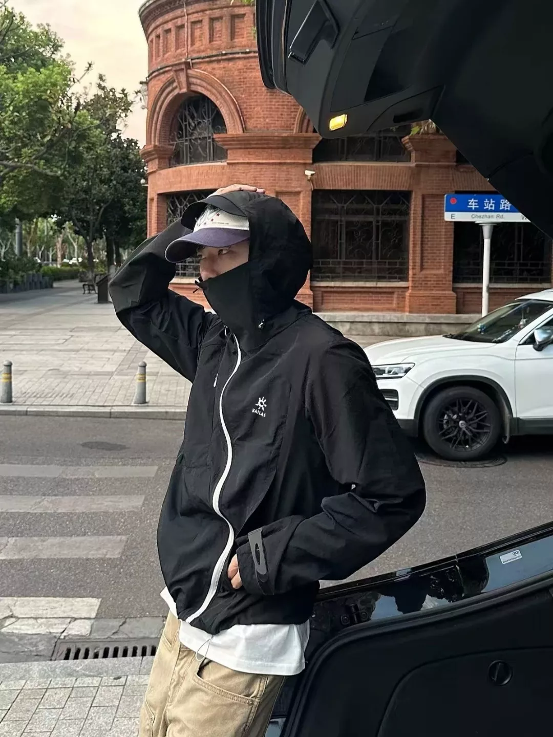 카일라스 후드형 경량 기능성 자외선 차단 재킷 상세 이미지 13