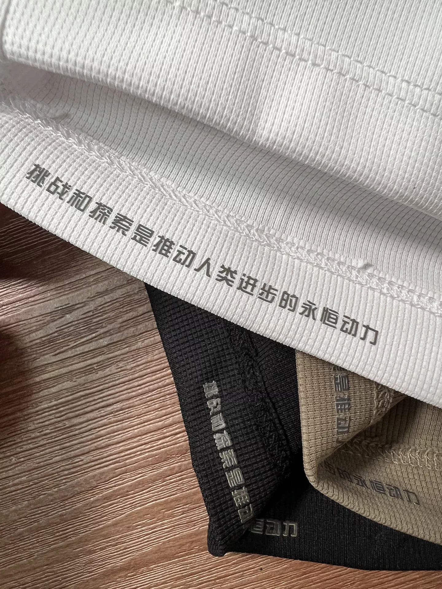 카일라스 반집업 반소매 기능성 티셔츠 상세 이미지 19