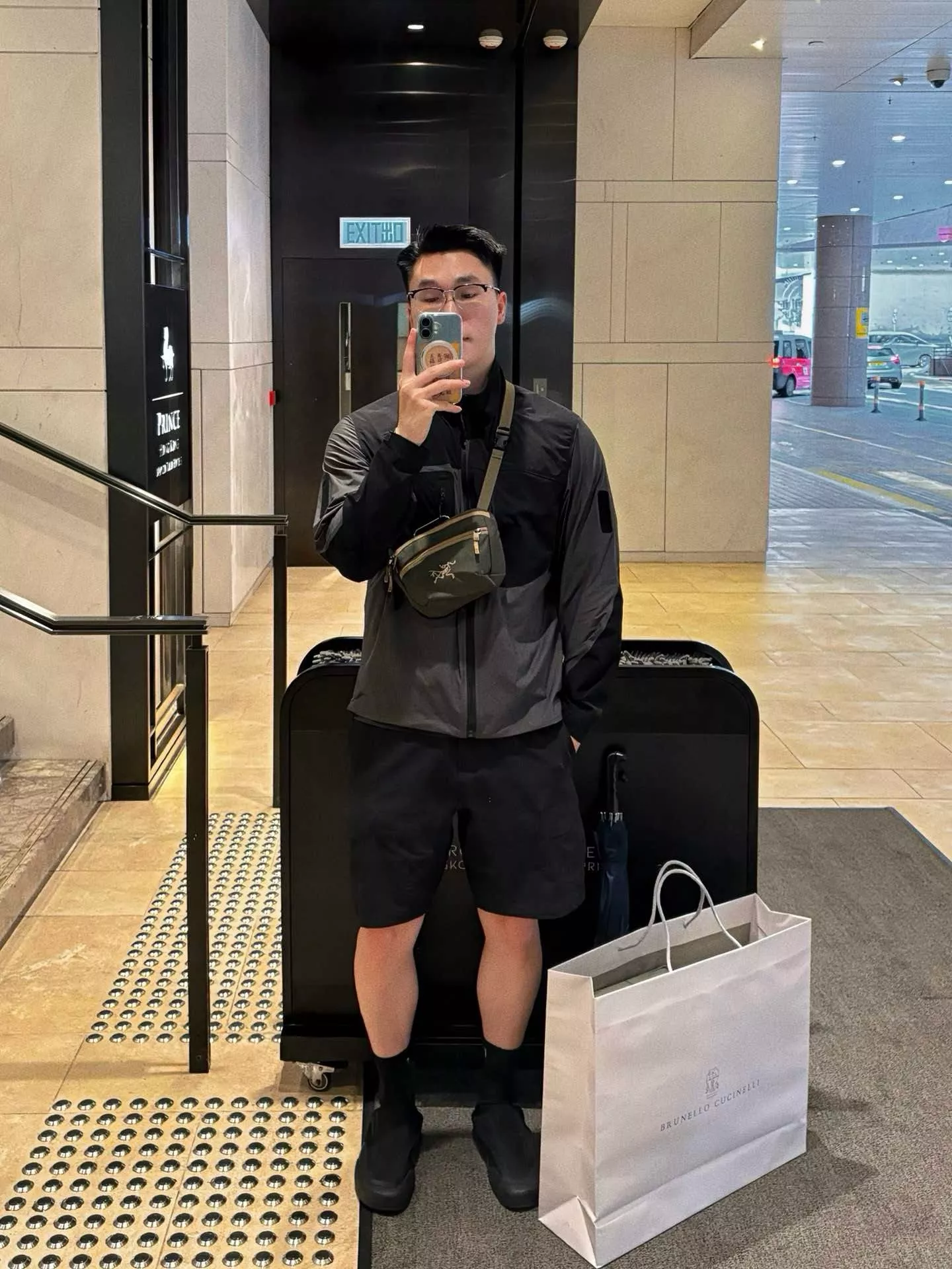 아크테릭스 행독 재킷 상세 이미지 24
