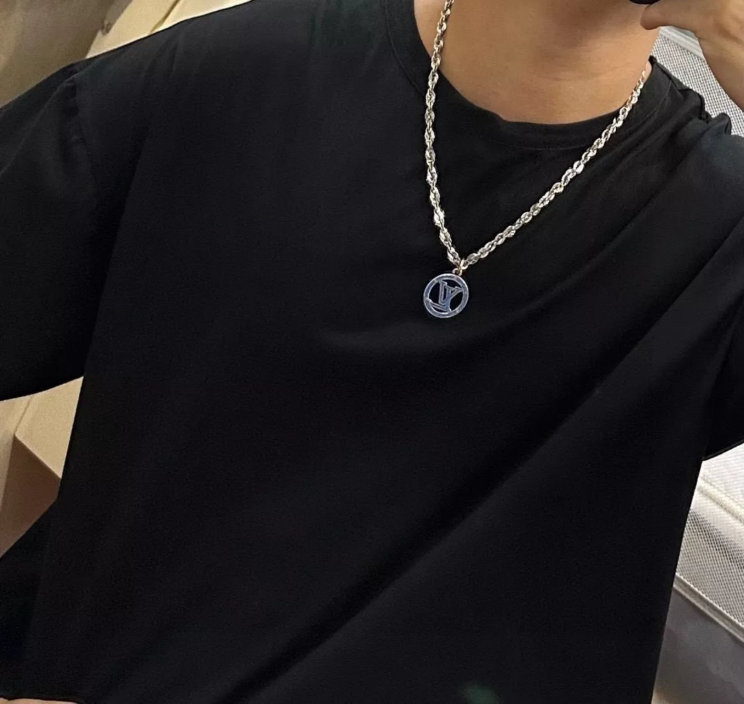 루이비통 복고 무드의 체인 목걸이 상세 이미지 6