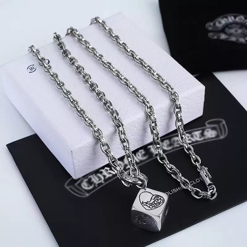 크롬하츠 십자가 주사위 펜던트 목걸이 상세 이미지 6