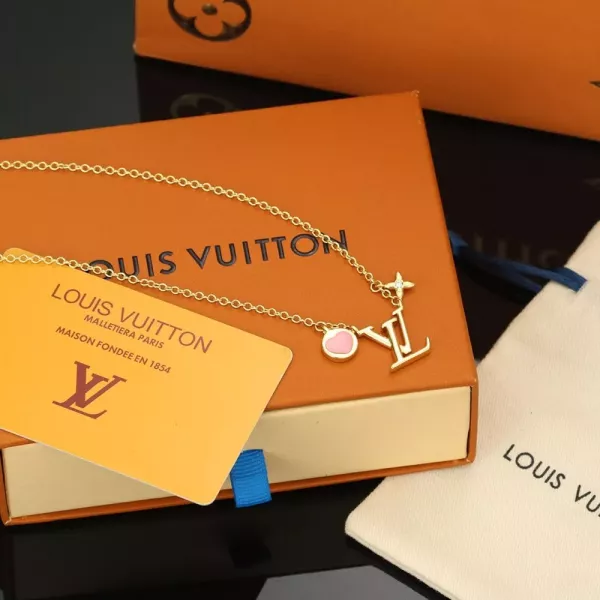 루이비통 LV 하트 레터 목걸이