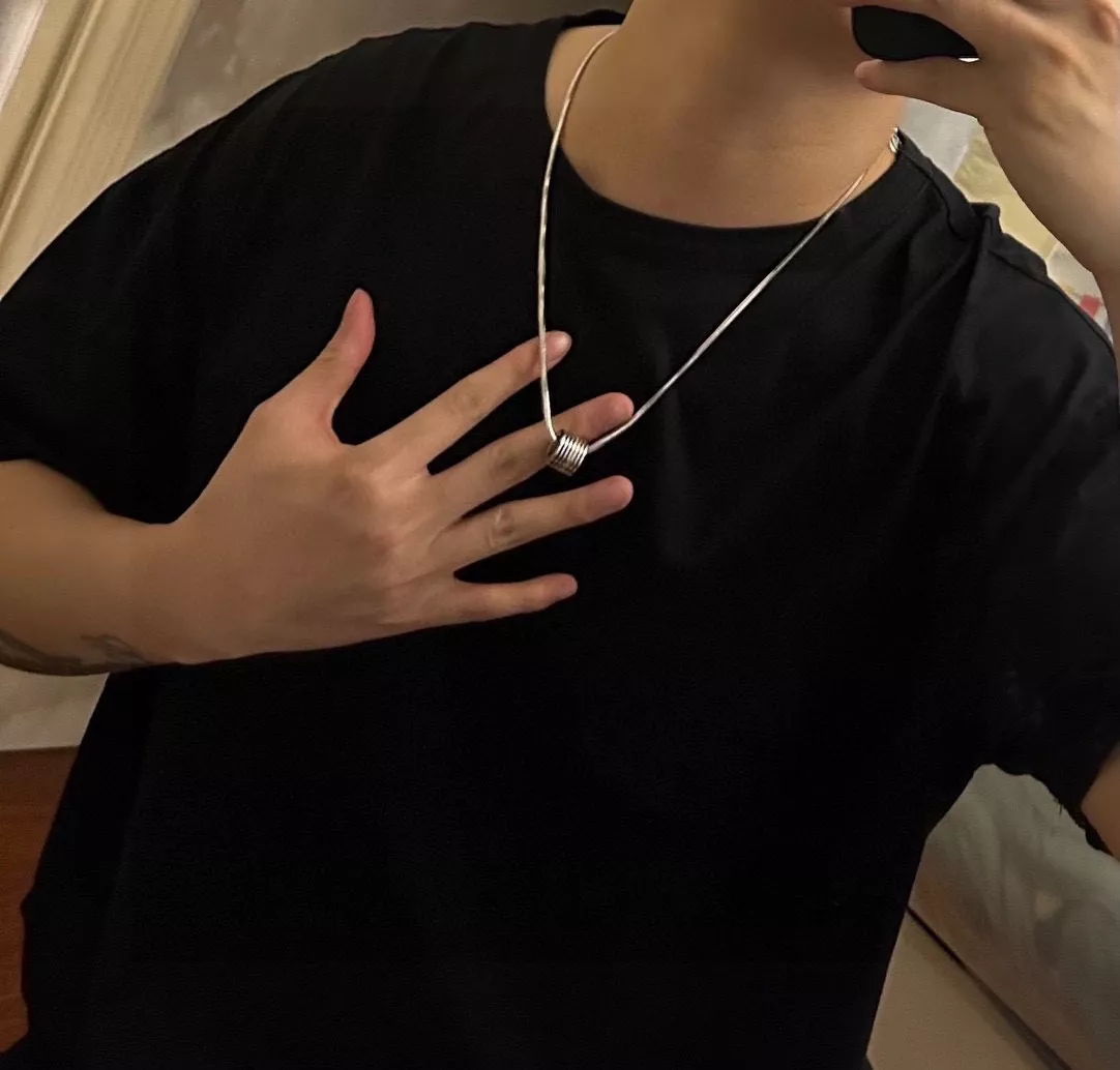 루이비통 복고 무드의 실버 톤 체인 목걸이 상세 이미지 7
