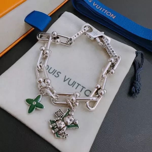 루이비통 체인 팔찌
