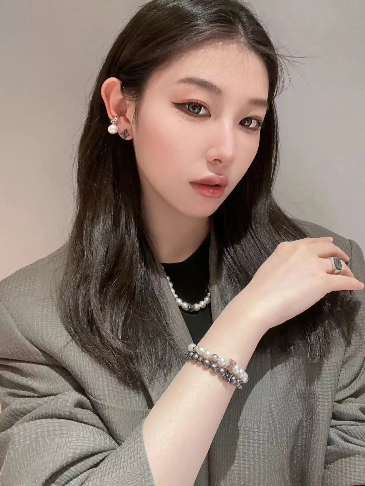 루이비통 진주 장식 체인 목걸이 상세 이미지 12