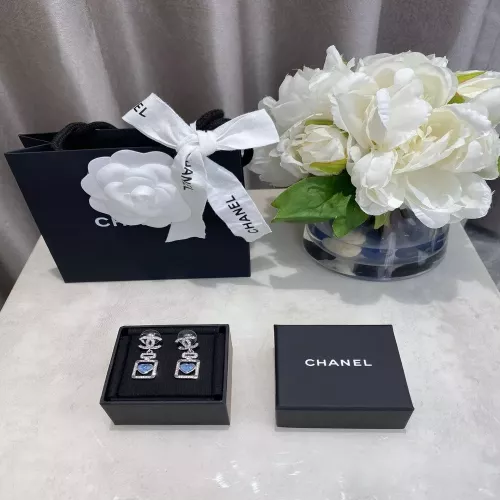 샤넬 블루 하트 향수병 모티브 귀걸이