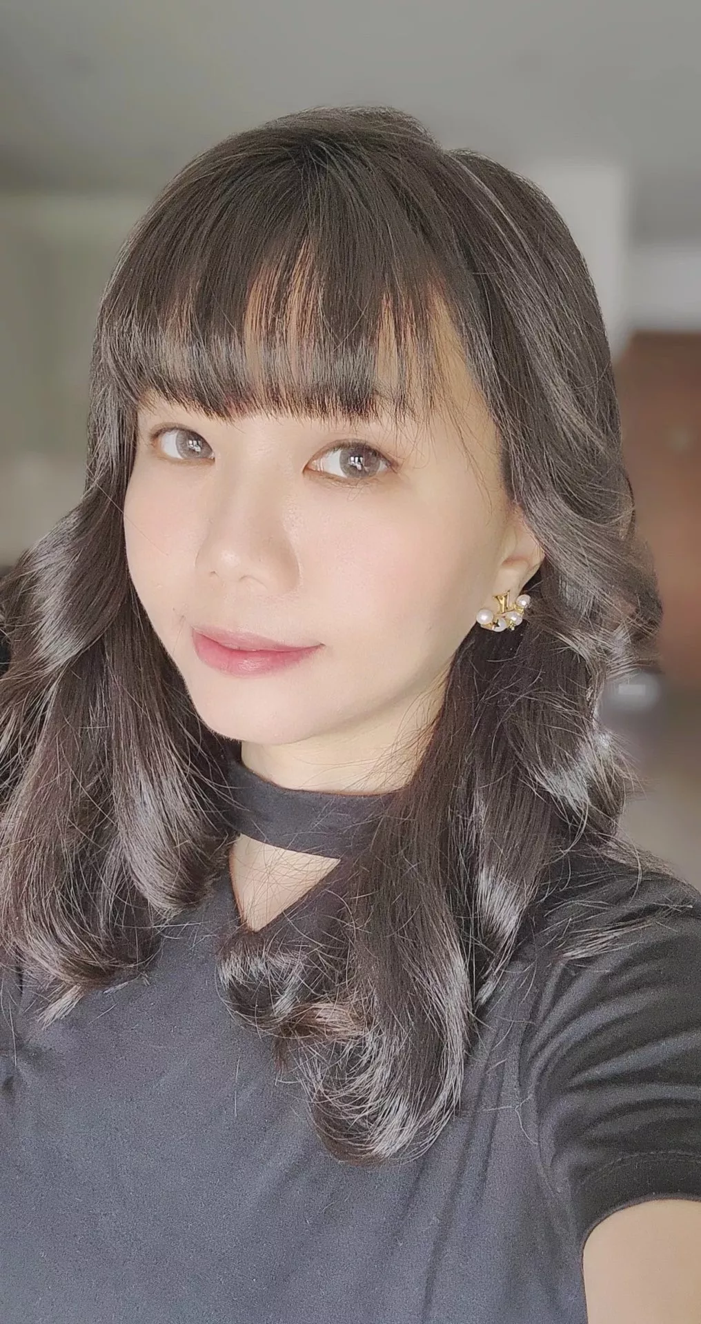 루이비통 로고 장식 비대칭 진주 이어링 상세 이미지 15