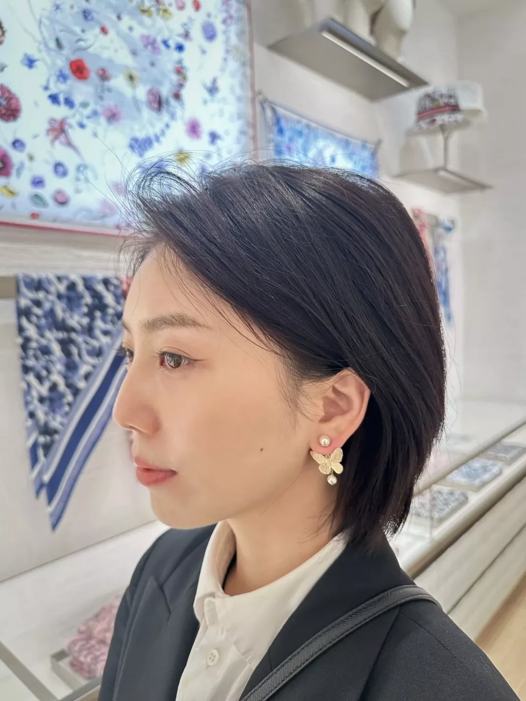 디올 버터플라이 모티브 진주 장식 귀걸이 상세 이미지 22
