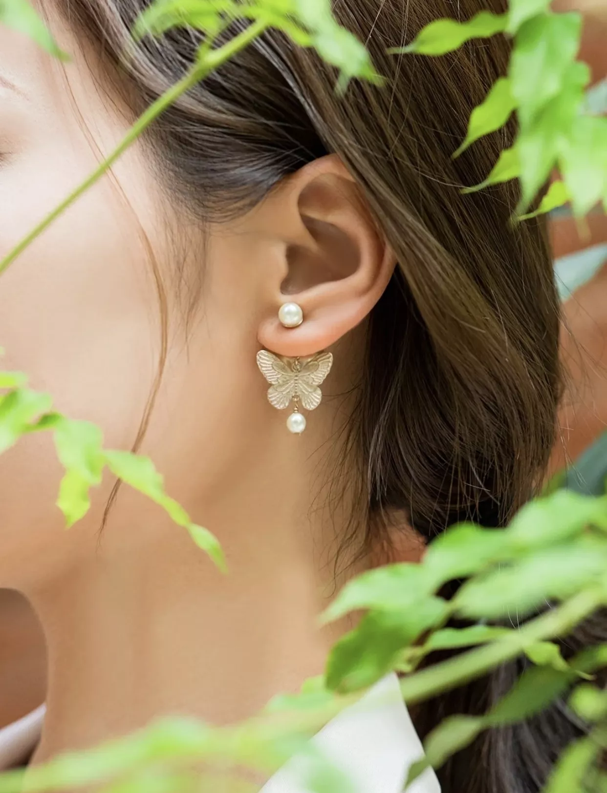 디올 버터플라이 모티브 진주 장식 귀걸이 상세 이미지 10