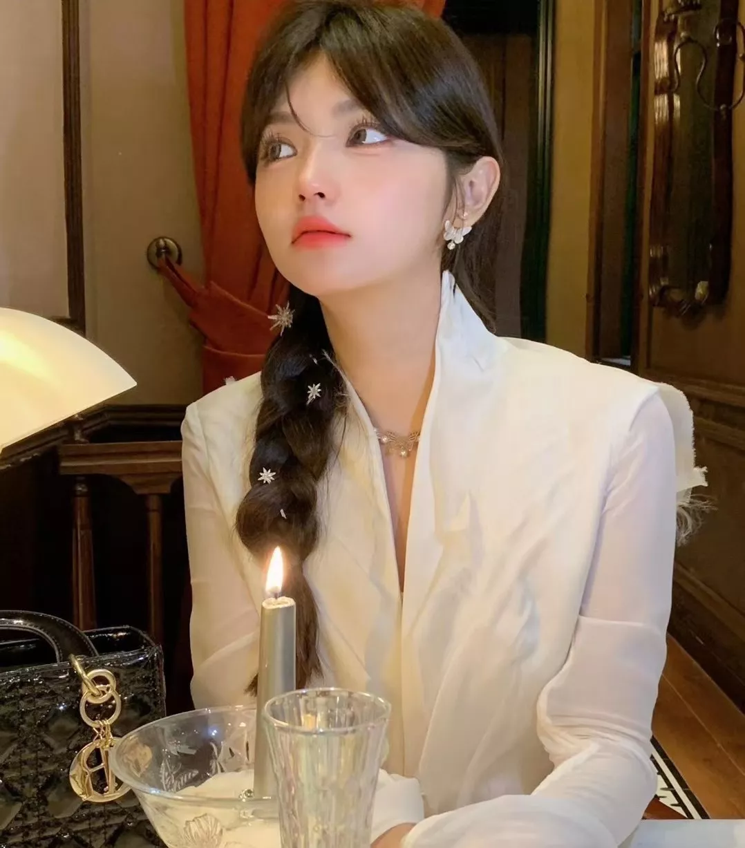 디올 버터플라이 모티브 진주 장식 귀걸이 상세 이미지 33