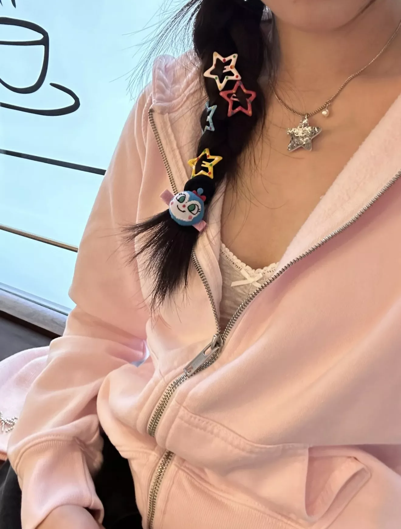 샤넬 스타 장식 아크릴 목걸이 상세 이미지 36