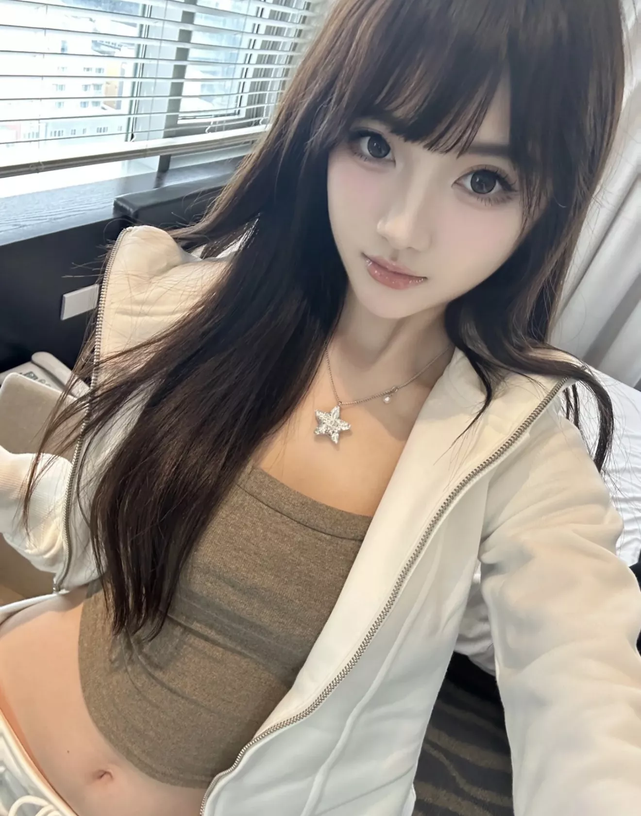 샤넬 스타 장식 아크릴 목걸이 상세 이미지 37
