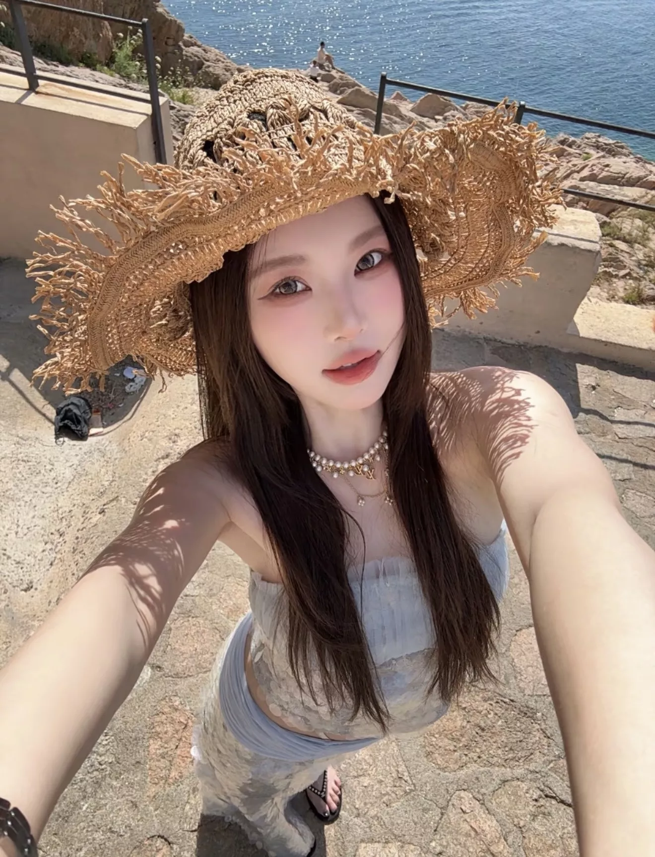 루이비통 플라워 모티브 진주 목걸이 상세 이미지 16