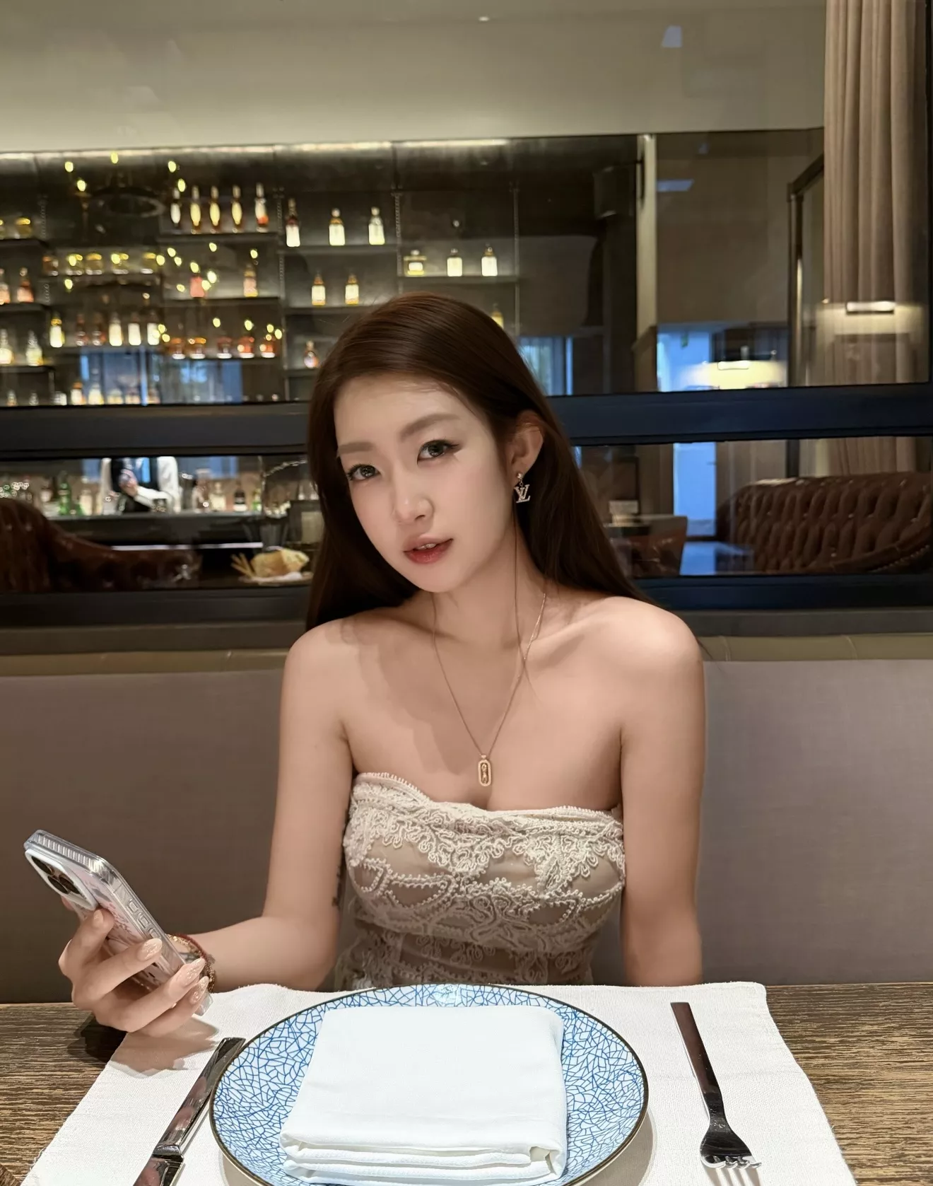 루이비통 로고 이어링 상세 이미지 16
