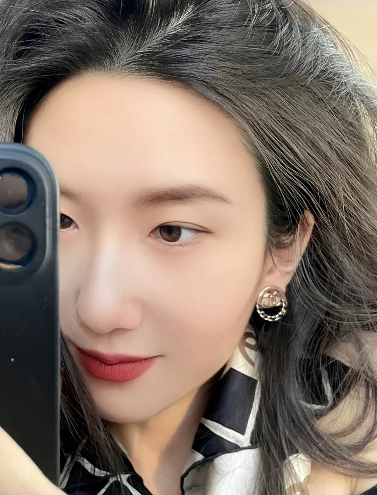 샤넬 체인 디테일 원형 귀걸이 상세 이미지 19