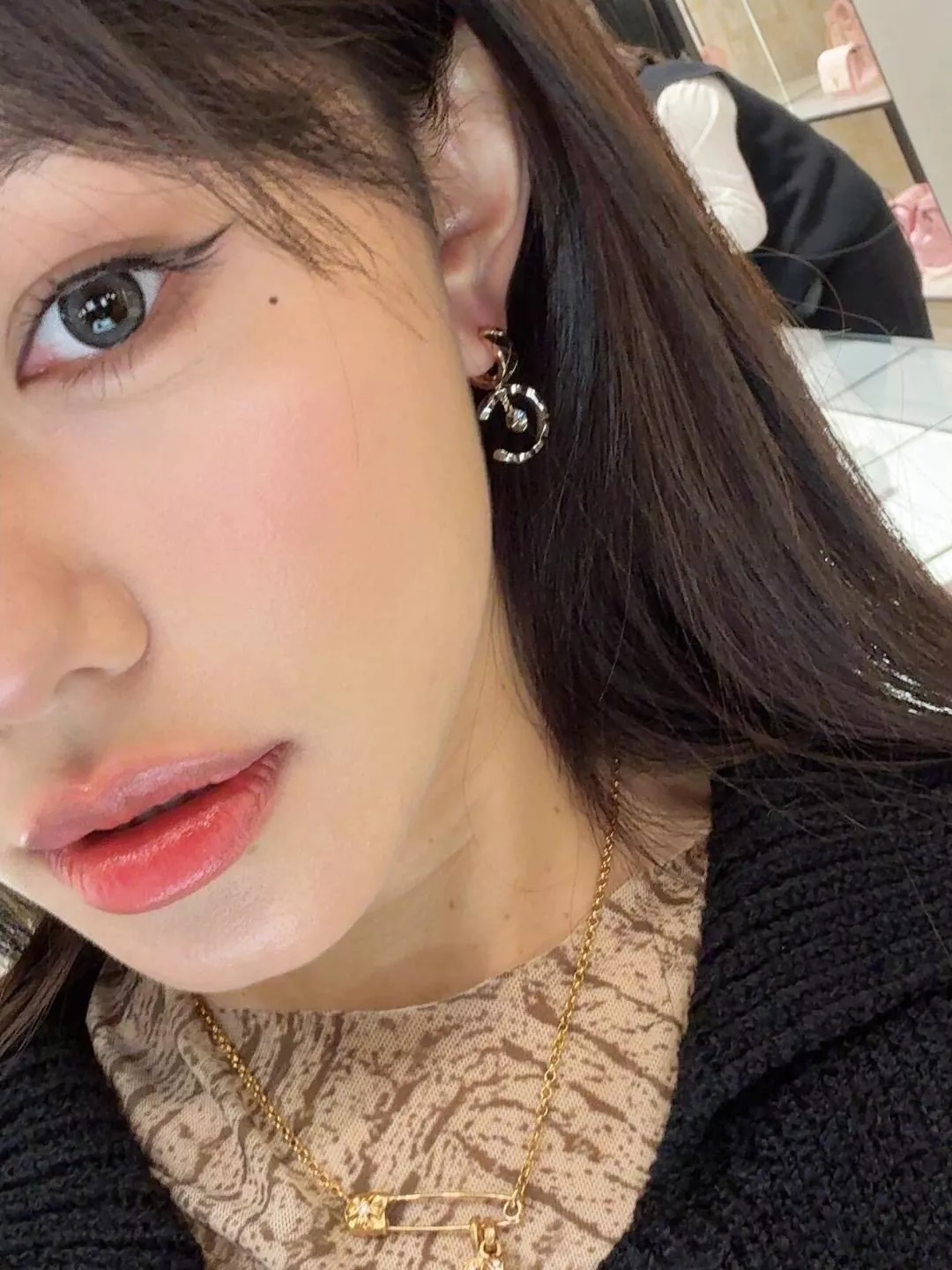 샤넬 코코 크러쉬 워터문 드롭 이어링 상세 이미지 10