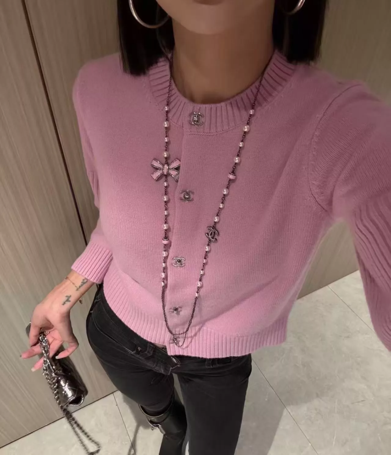 샤넬 진주 롱체인 나비 리본 목걸이 상세 이미지 29