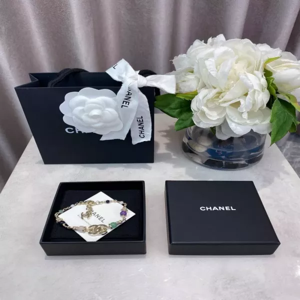 샤넬 더블 C 모티브 멀티스톤 체인 팔찌
