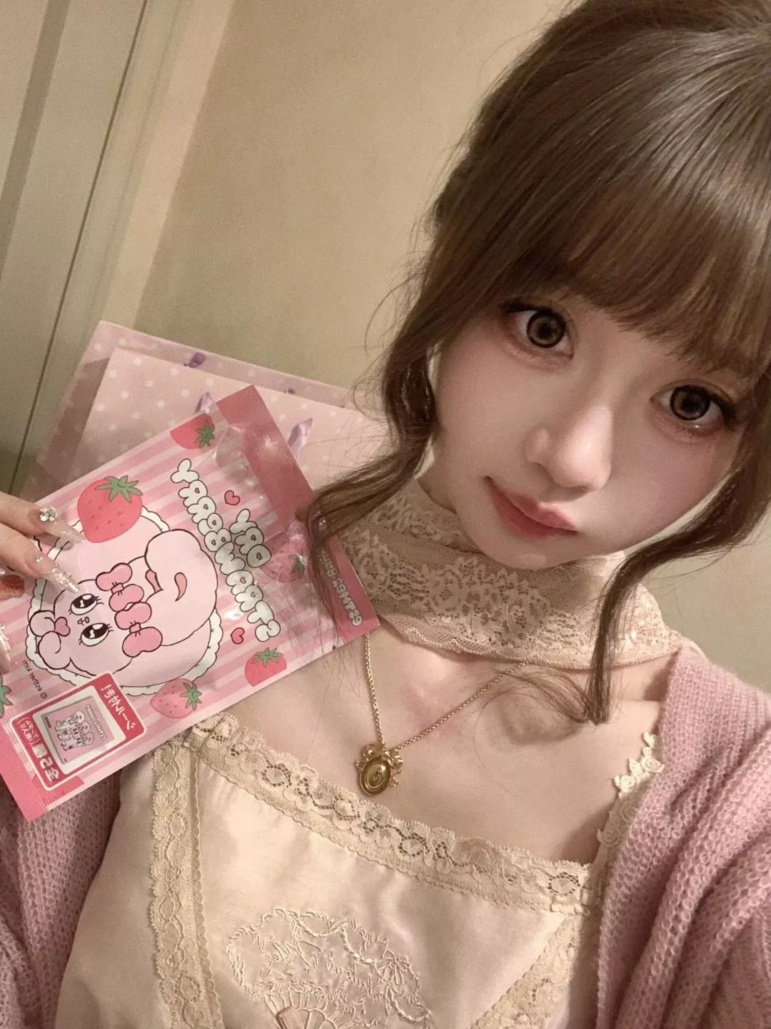 디올 복고 무드의 리본 장식 목걸이 상세 이미지 15
