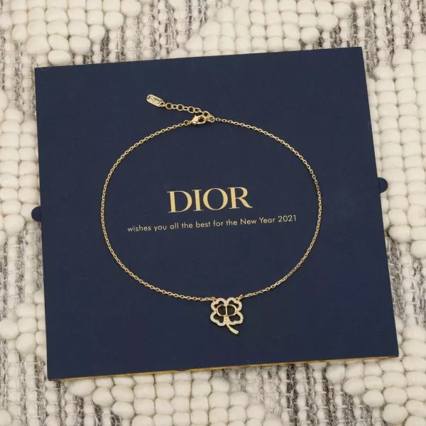 디올 CD 포인트 플라워 모티브 목걸이