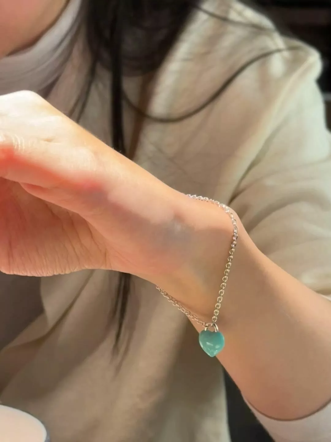 티파니앤코 더블 하트 태그 에나멜 팔찌 상세 이미지 22