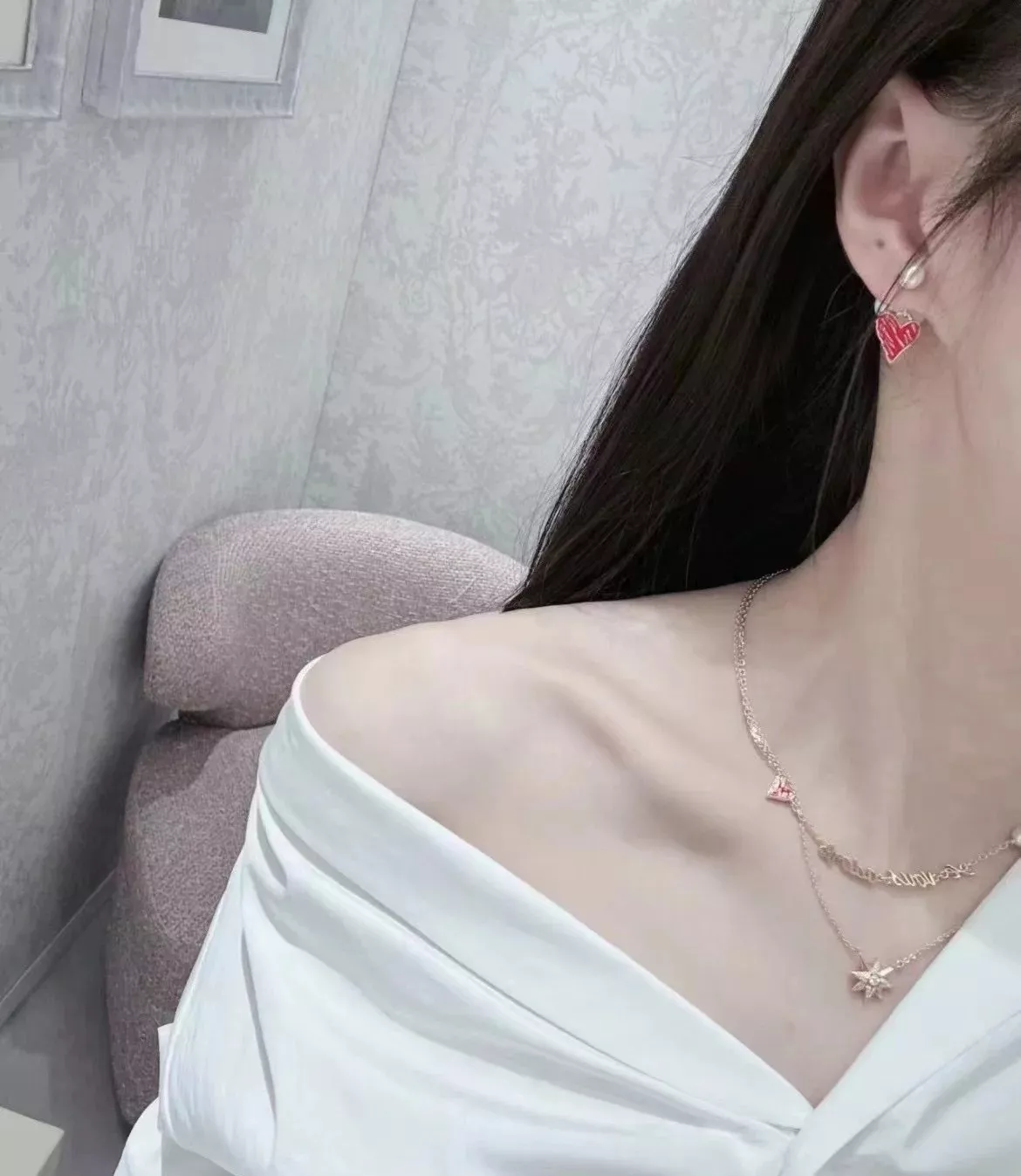 디올 레드 하트 레터링 펜던트 목걸이 상세 이미지 18