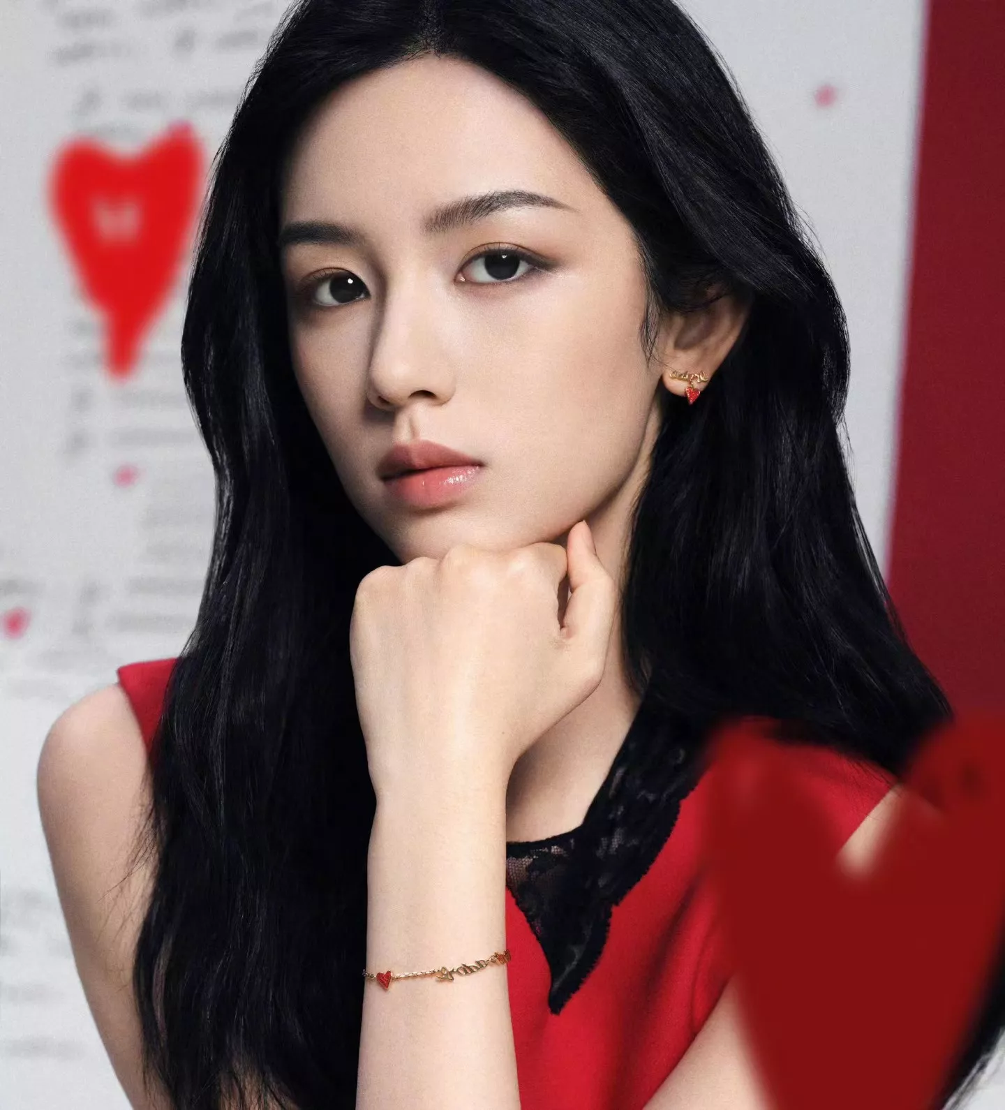 디올 레드 하트 레터링 체인 팔찌 상세 이미지 9