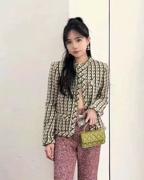 샤넬 빈티지 무드 플라워 이어링 상세 이미지 17