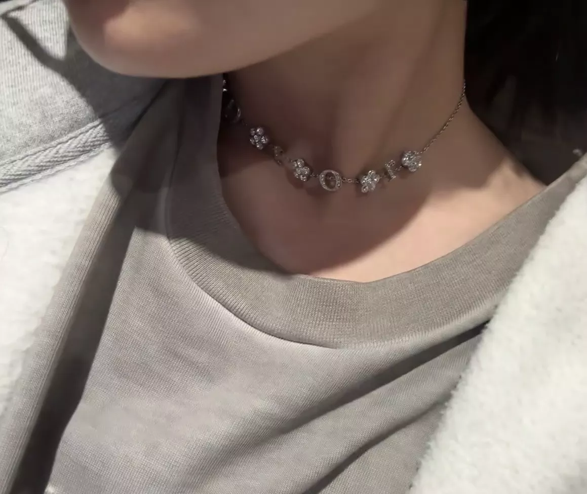 디올 빈티지 플라워 모티브 목걸이 상세 이미지 19
