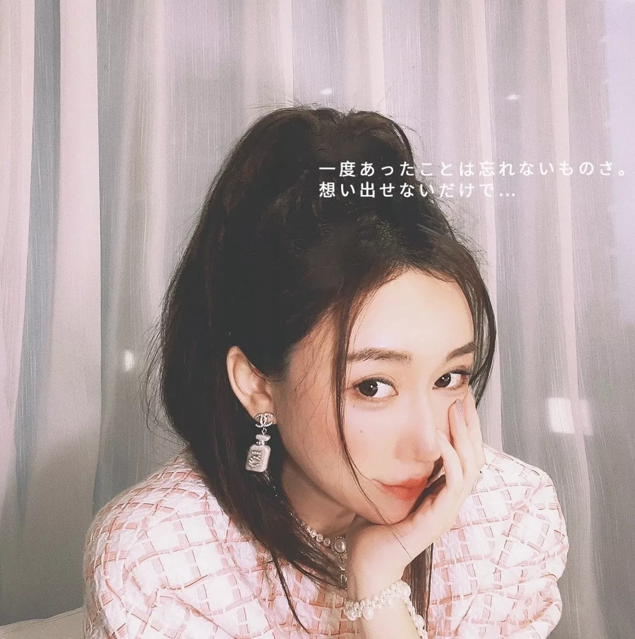 샤넬 N°5 향수병 모티브 귀걸이 상세 이미지 30