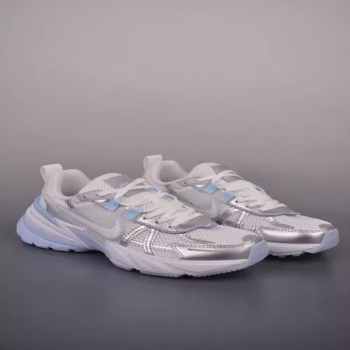 나이키 V2K 런테크 복고 로우탑 러닝화