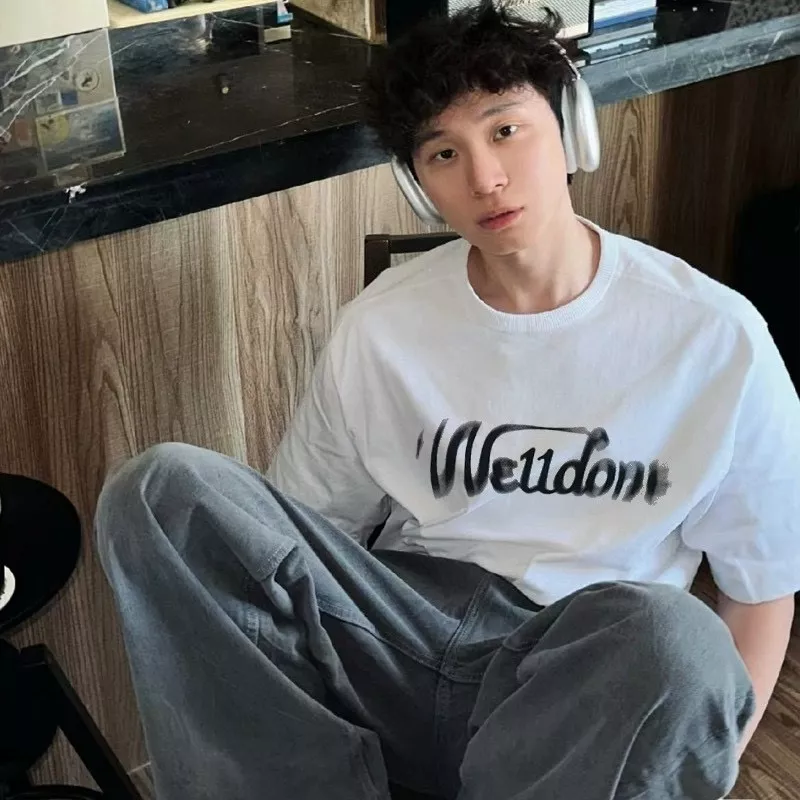 웰던 블러 레터링 루즈핏 라운드넥 반소매 티셔츠 상세 이미지 28
