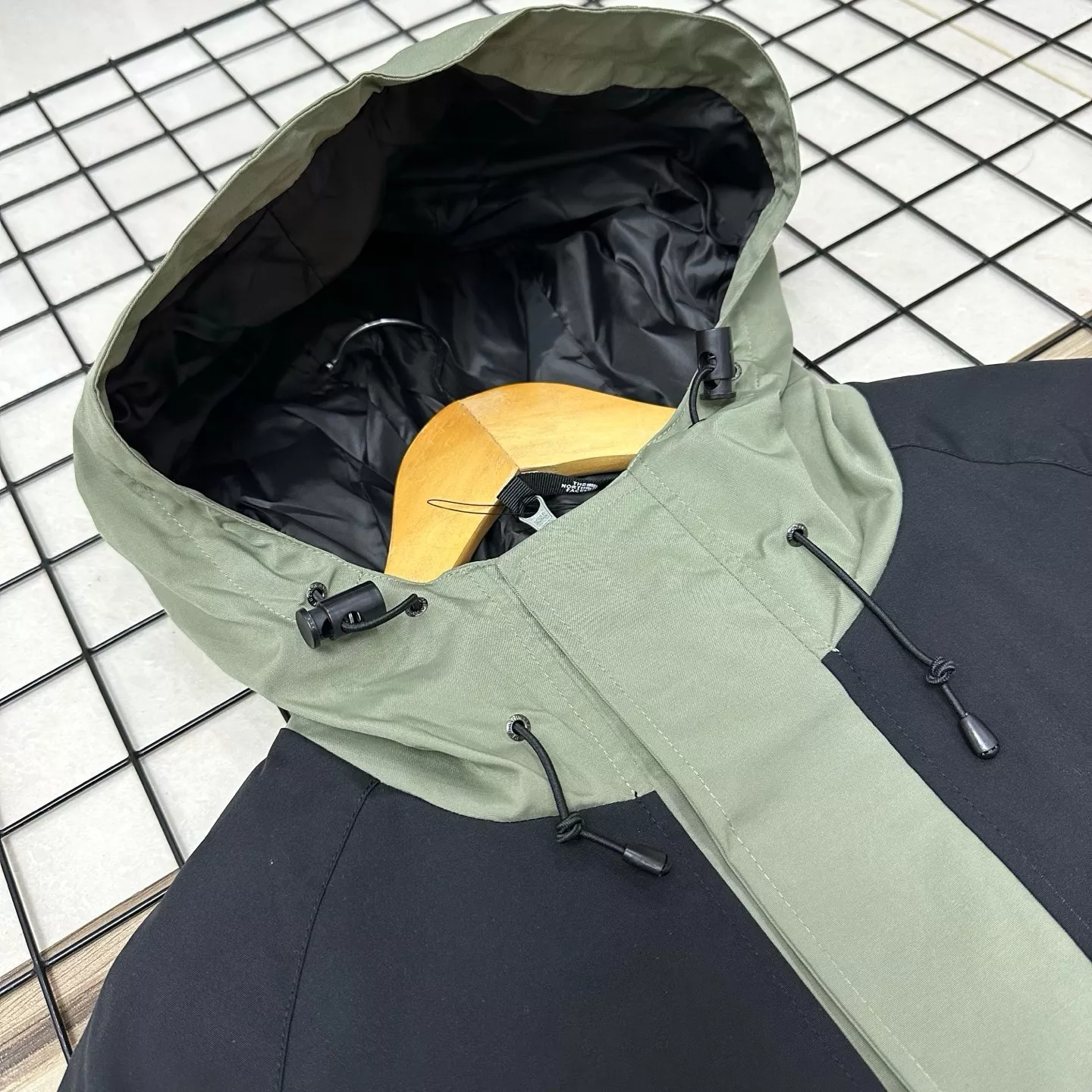 노스페이스 후드 윈드 재킷 상세 이미지 5