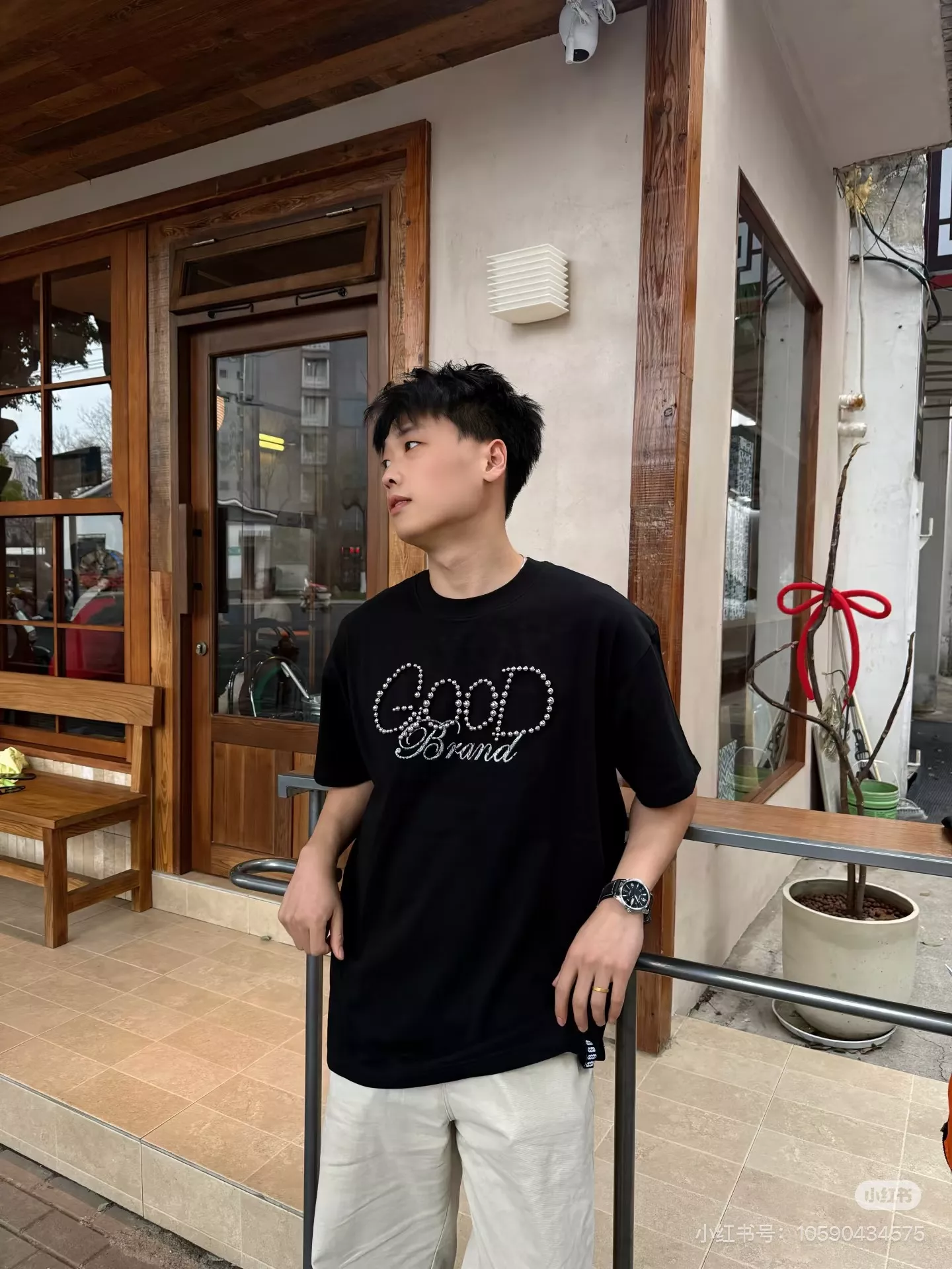 굿브랜드 레터링 진주 장식 반소매 티셔츠 상세 이미지 25