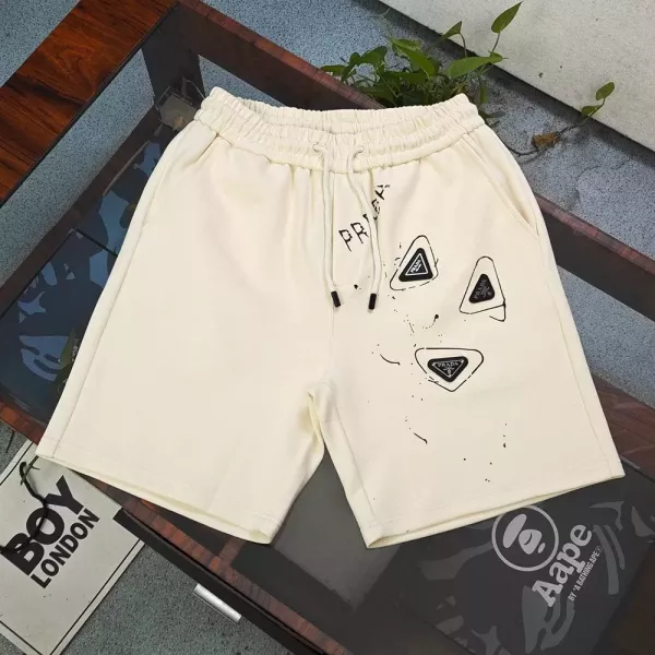 프라다 삼각 로고 캐주얼 하프 팬츠