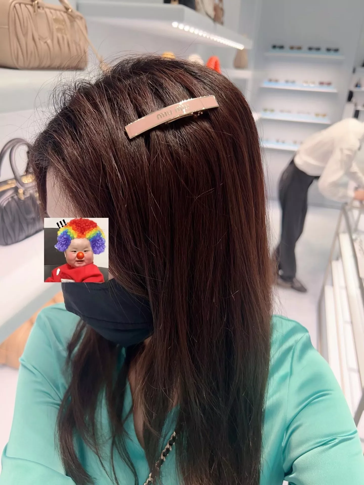 미우미우 레터 장식 헤어핀 상세 이미지 22