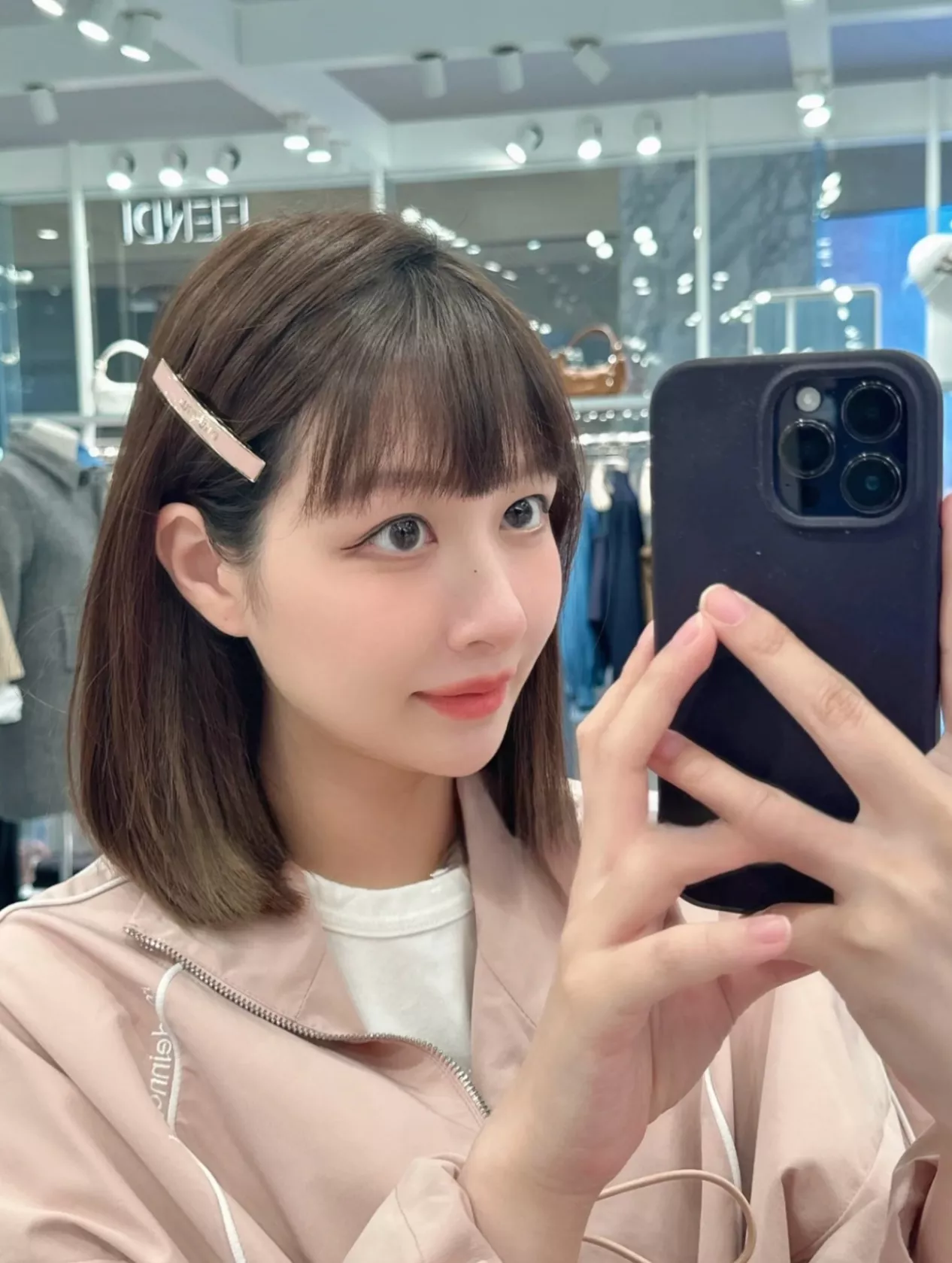 미우미우 레터 장식 헤어핀 상세 이미지 9