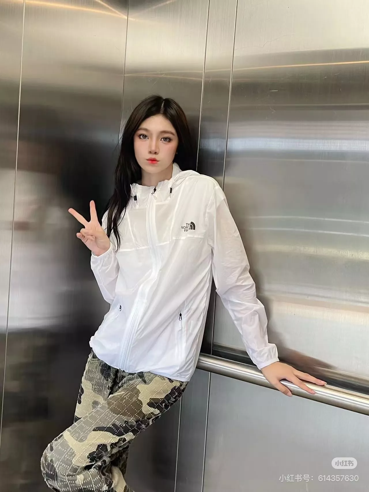 노스페이스 남녀공용 초경량 후드 집업 재킷 상세 이미지 28