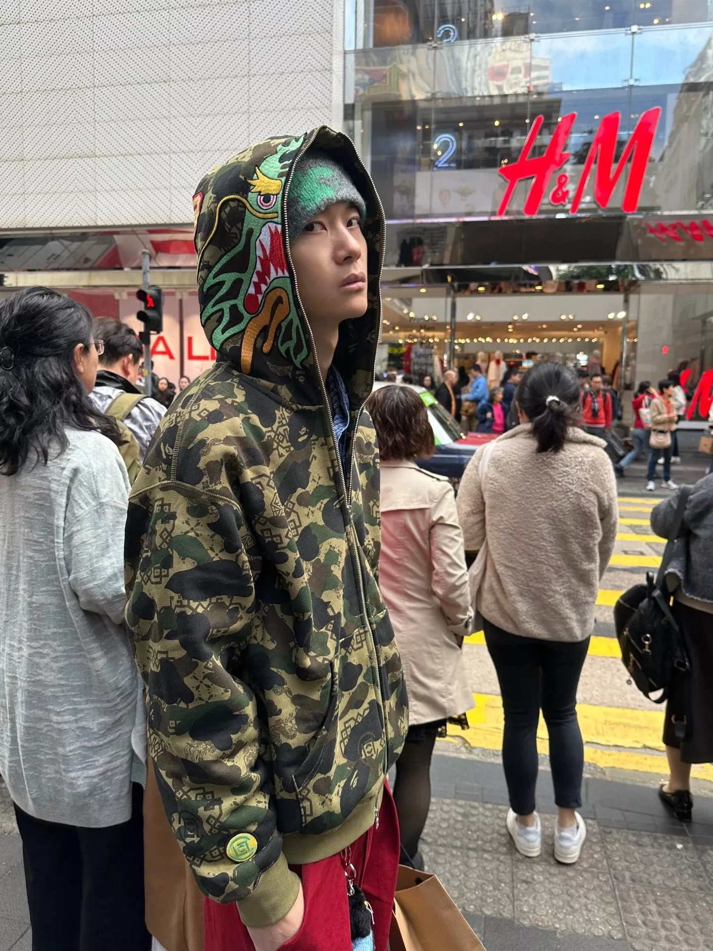베이프 클랏 SS25 카모 샤크 후드 티셔츠 상세 이미지 24