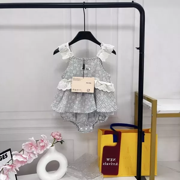 미우미우 플라워 체크 프릴 민소매 바디수트