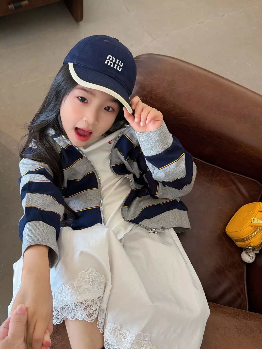 미우미우 스트라이프 후드 집업 재킷 상세 이미지 20