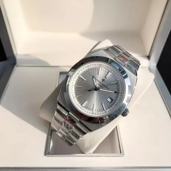 바쉐론콘스탄틴 오버시즈 4500V 41mm 스테인리스 오토매틱 워치