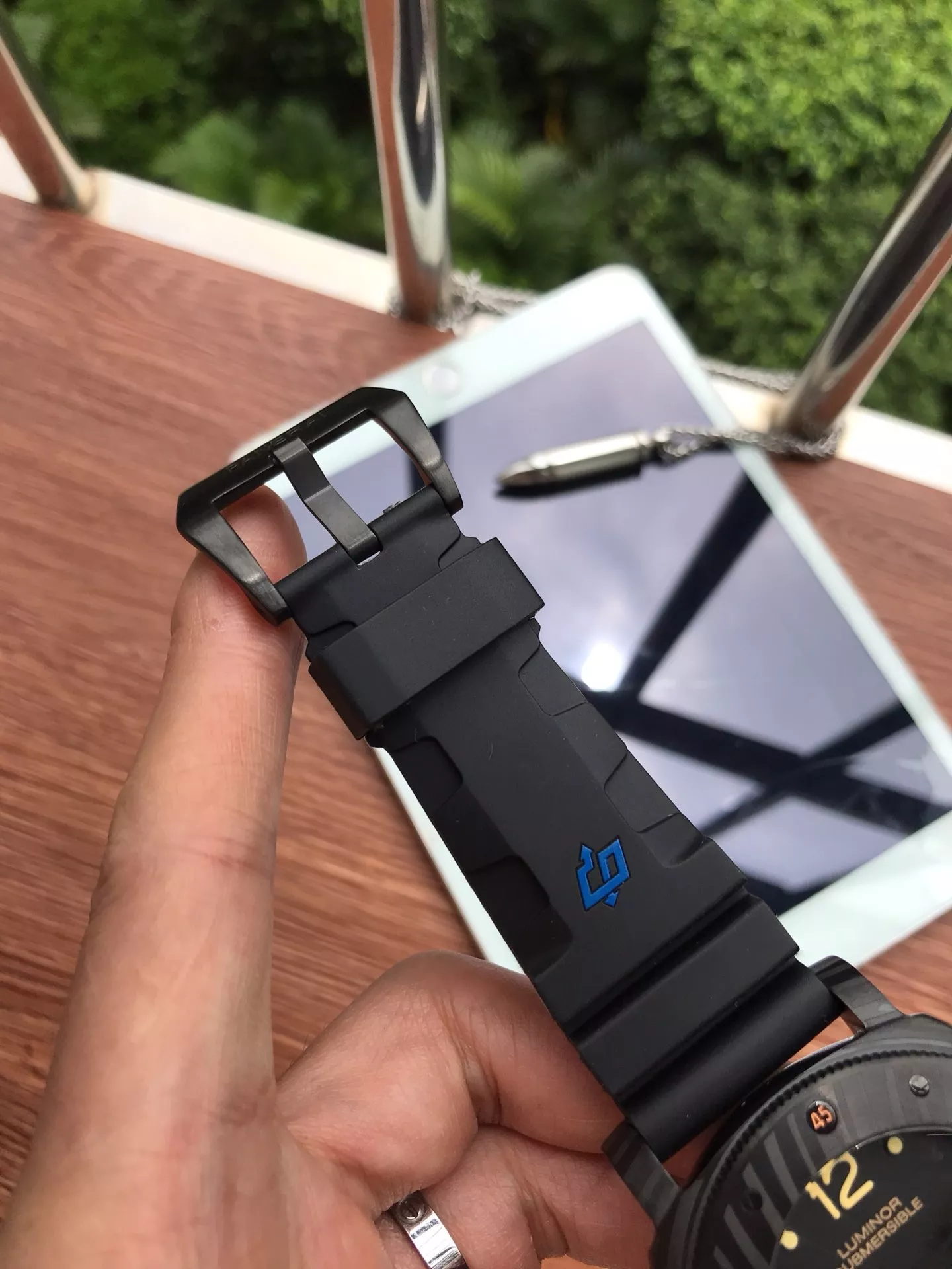 파네라이 루미노르 서브머저블 47mm 기계식 러버 스트랩 워치 상세 이미지 8