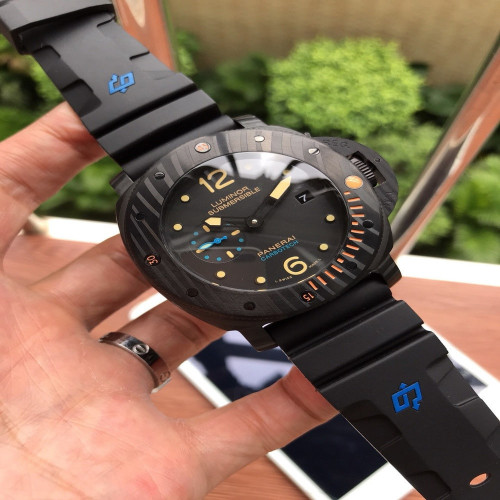 파네라이 루미노르 서브머저블 47mm 기계식 러버 스트랩 워치