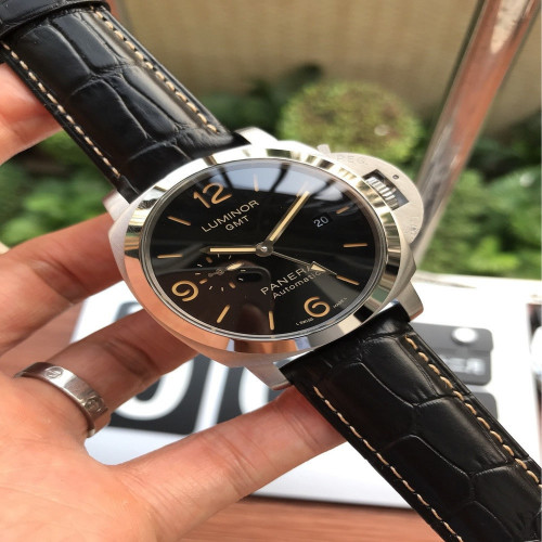 파네라이 1950 시리즈 44mm 오토매틱 데이트 가죽 워치
