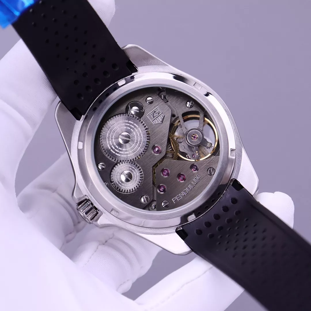 태그호이어 까레라 45mm 316L 스틸 수동 기계식 워치 상세 이미지 8