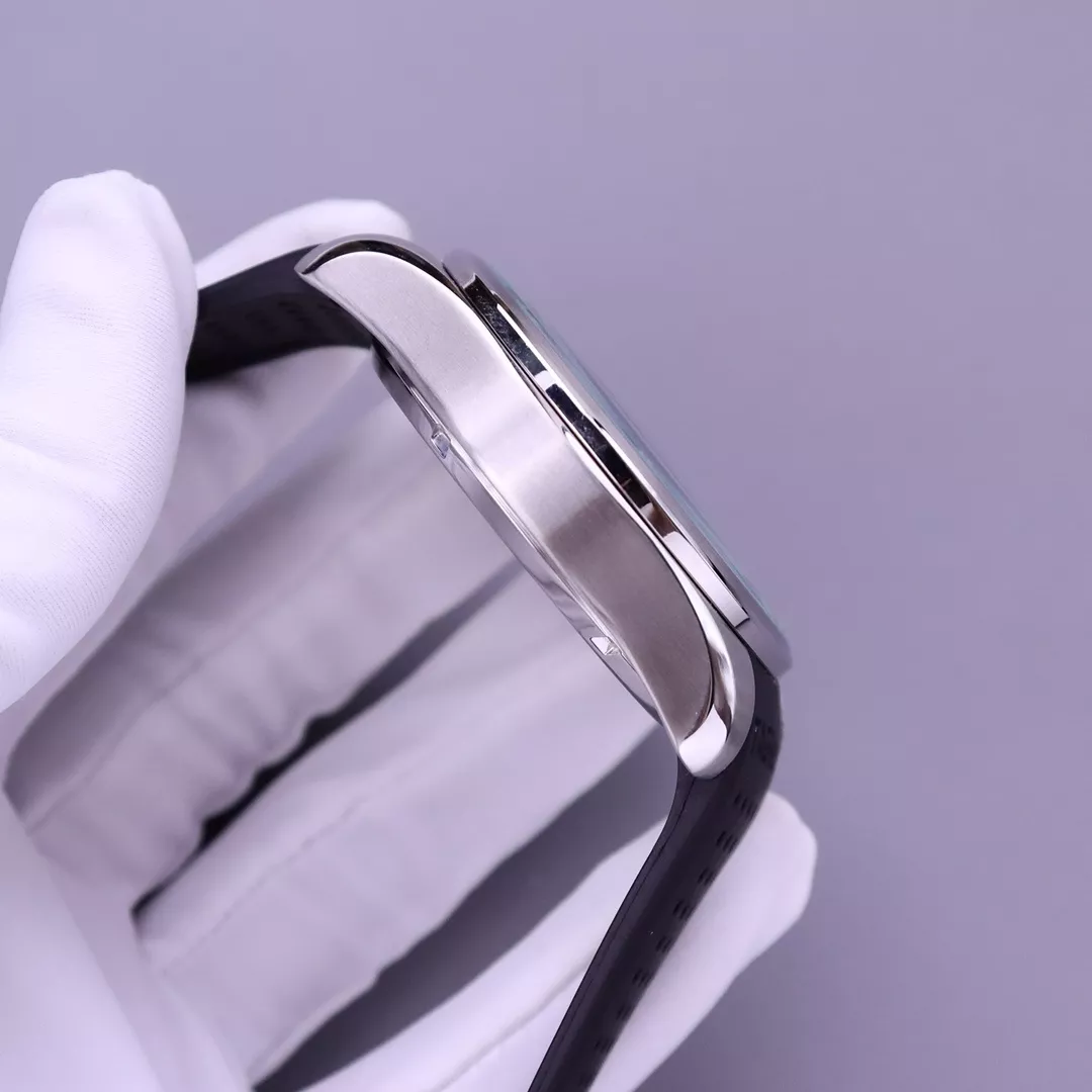태그호이어 까레라 45mm 316L 스틸 수동 기계식 워치 상세 이미지 5