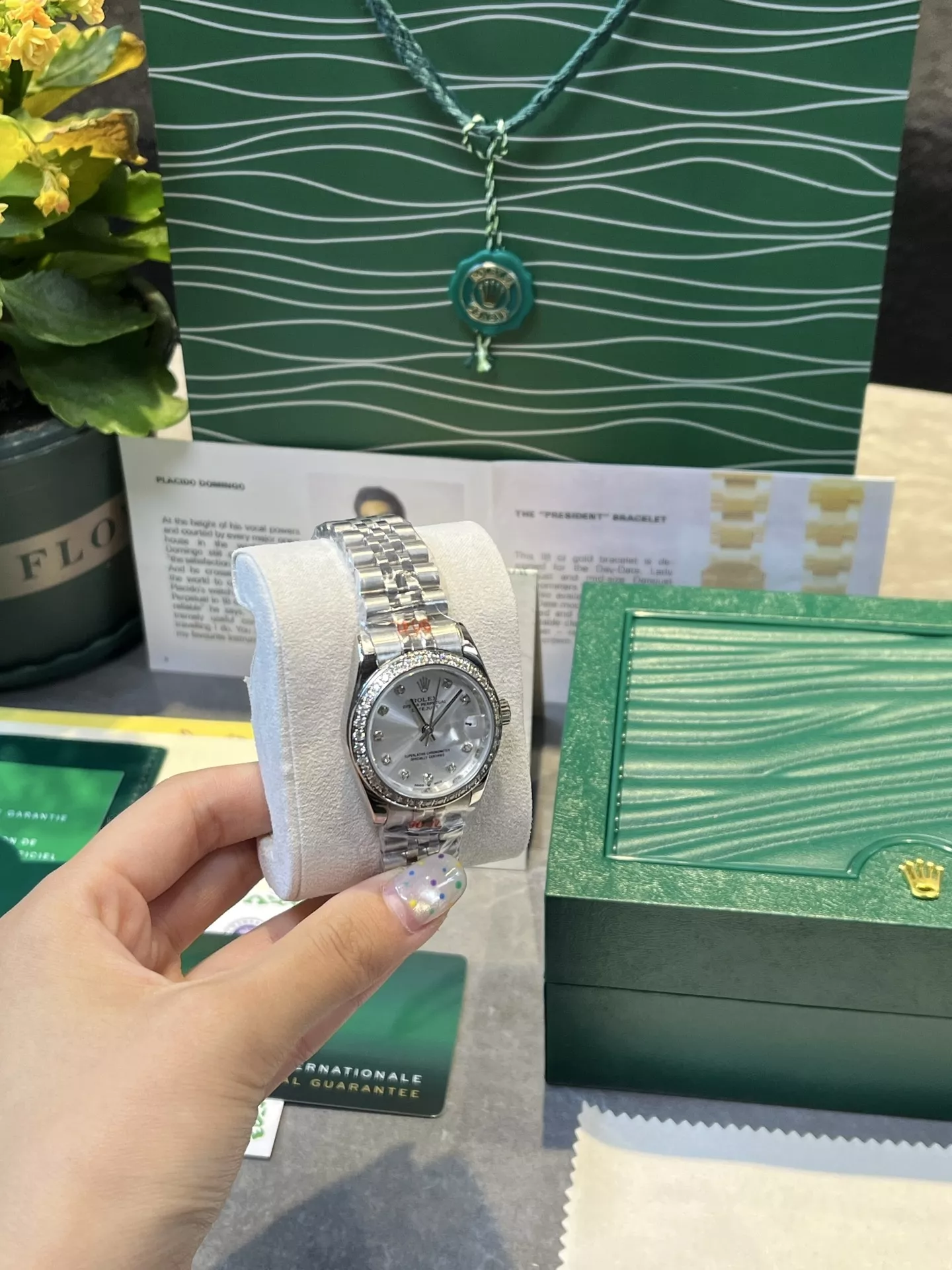 롤렉스 로그 시리즈 31mm 쿼츠 메탈 워치 상세 이미지 3