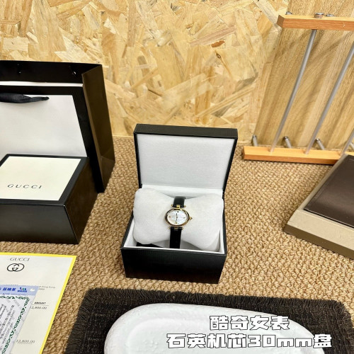 구찌 30mm 스테인리스 가죽 스트랩 여성 워치