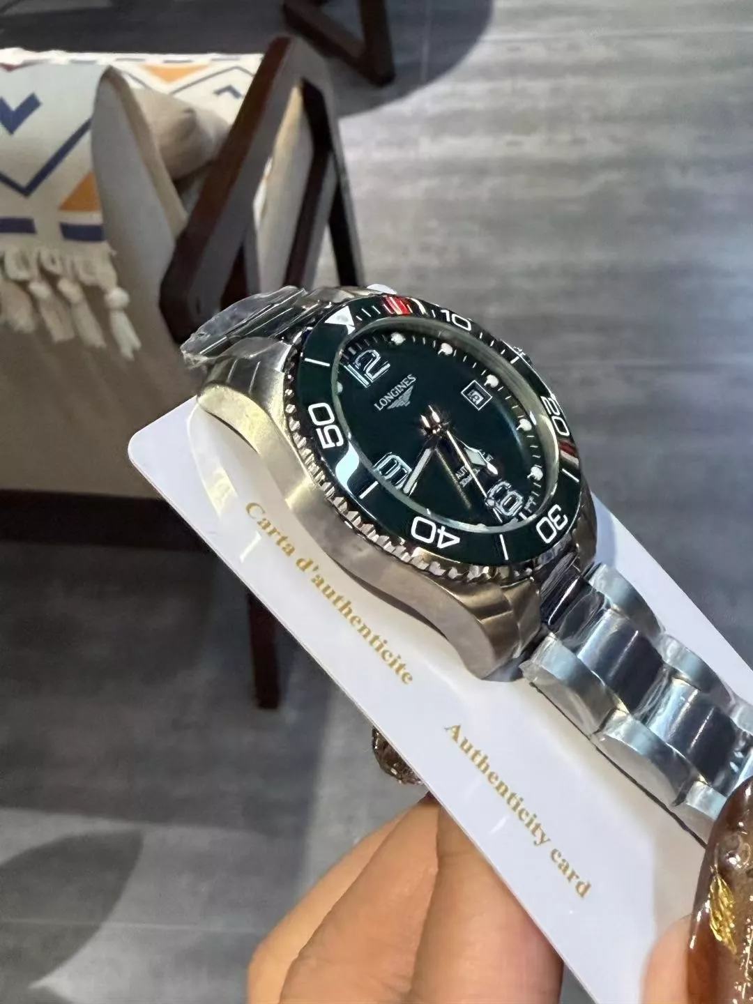 론진 콘퀘스트 세라믹 베젤 41mm 오토매틱 워치 상세 이미지 7
